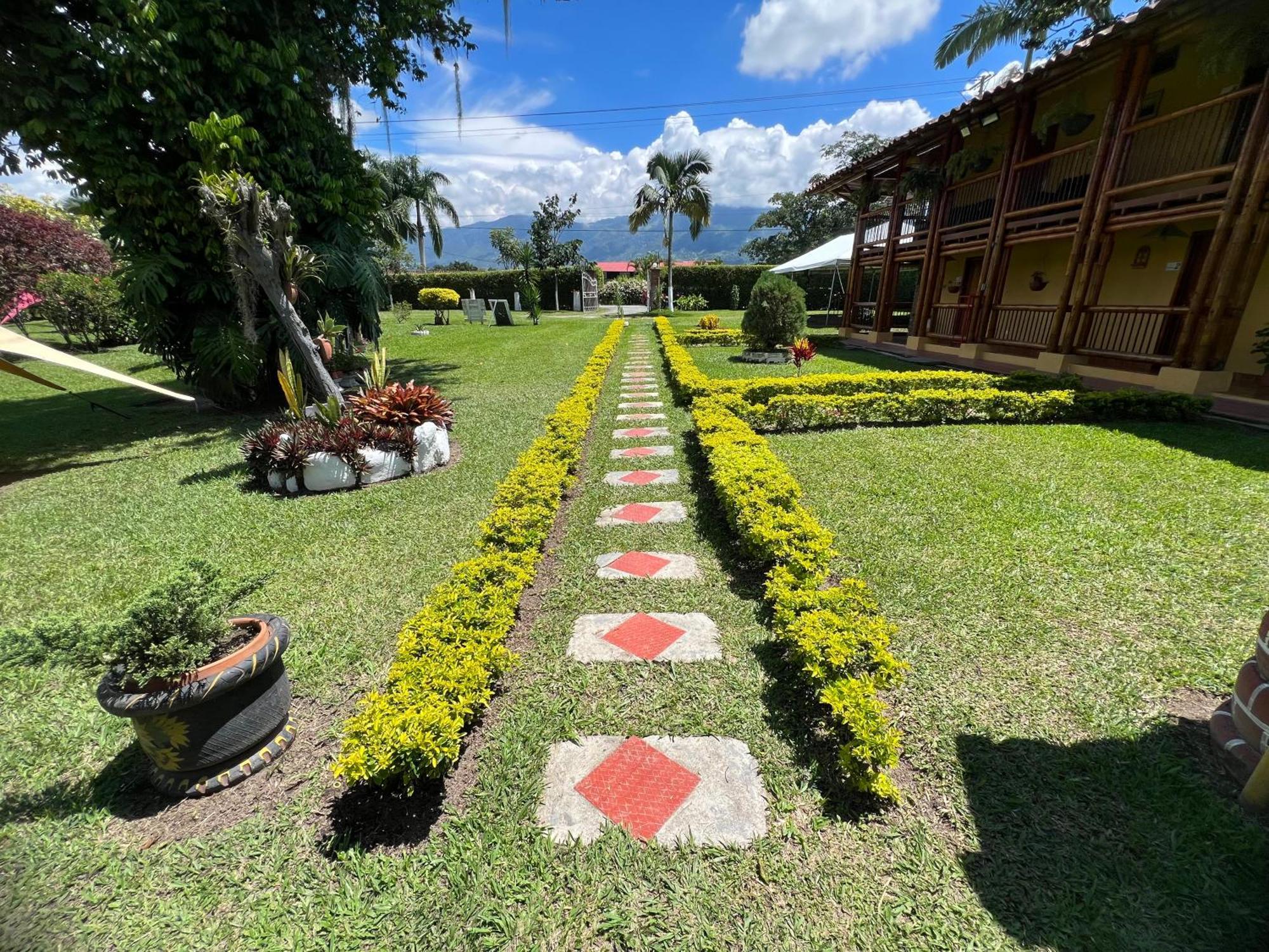 Calarcá Villa Alejandra Del Quindio מראה חיצוני תמונה