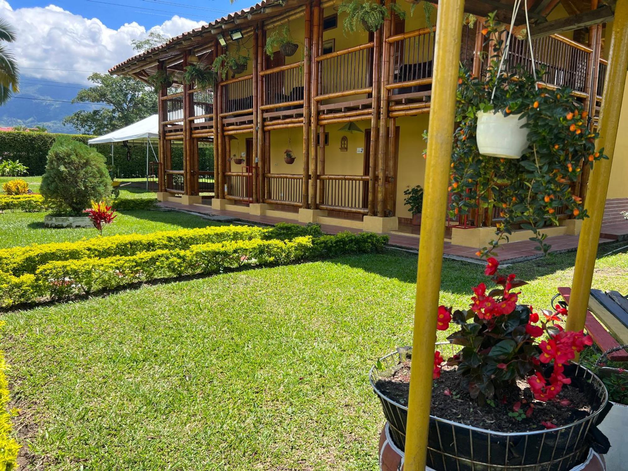 Calarcá Villa Alejandra Del Quindio מראה חיצוני תמונה