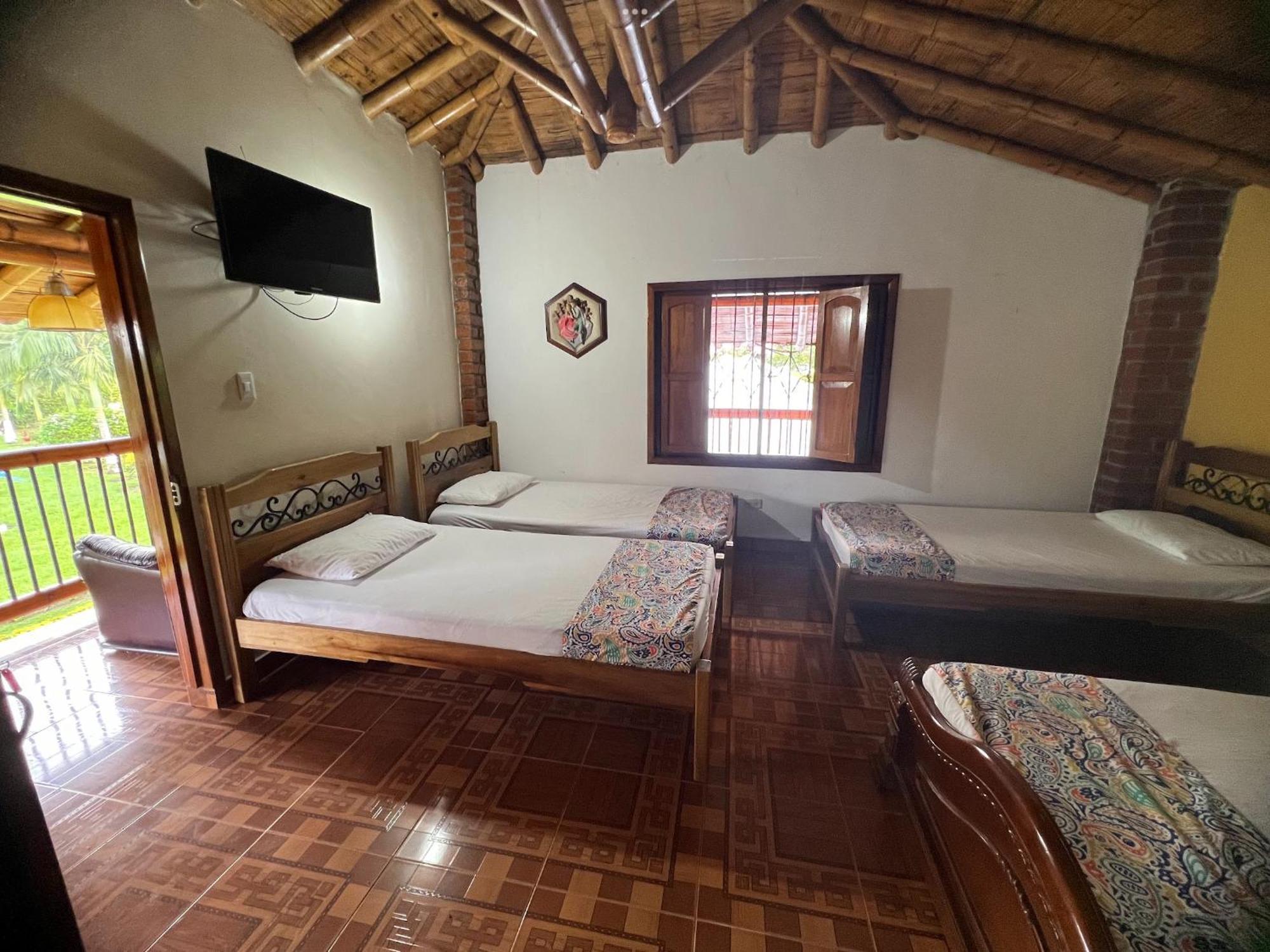 Calarcá Villa Alejandra Del Quindio מראה חיצוני תמונה